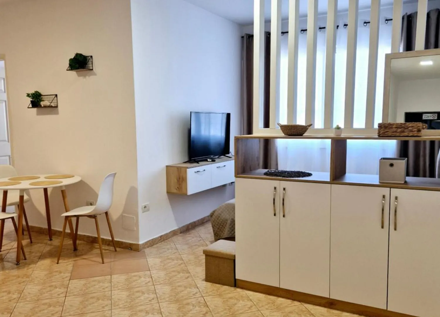 Apartaments Pelican Durrës 0*,  Albania